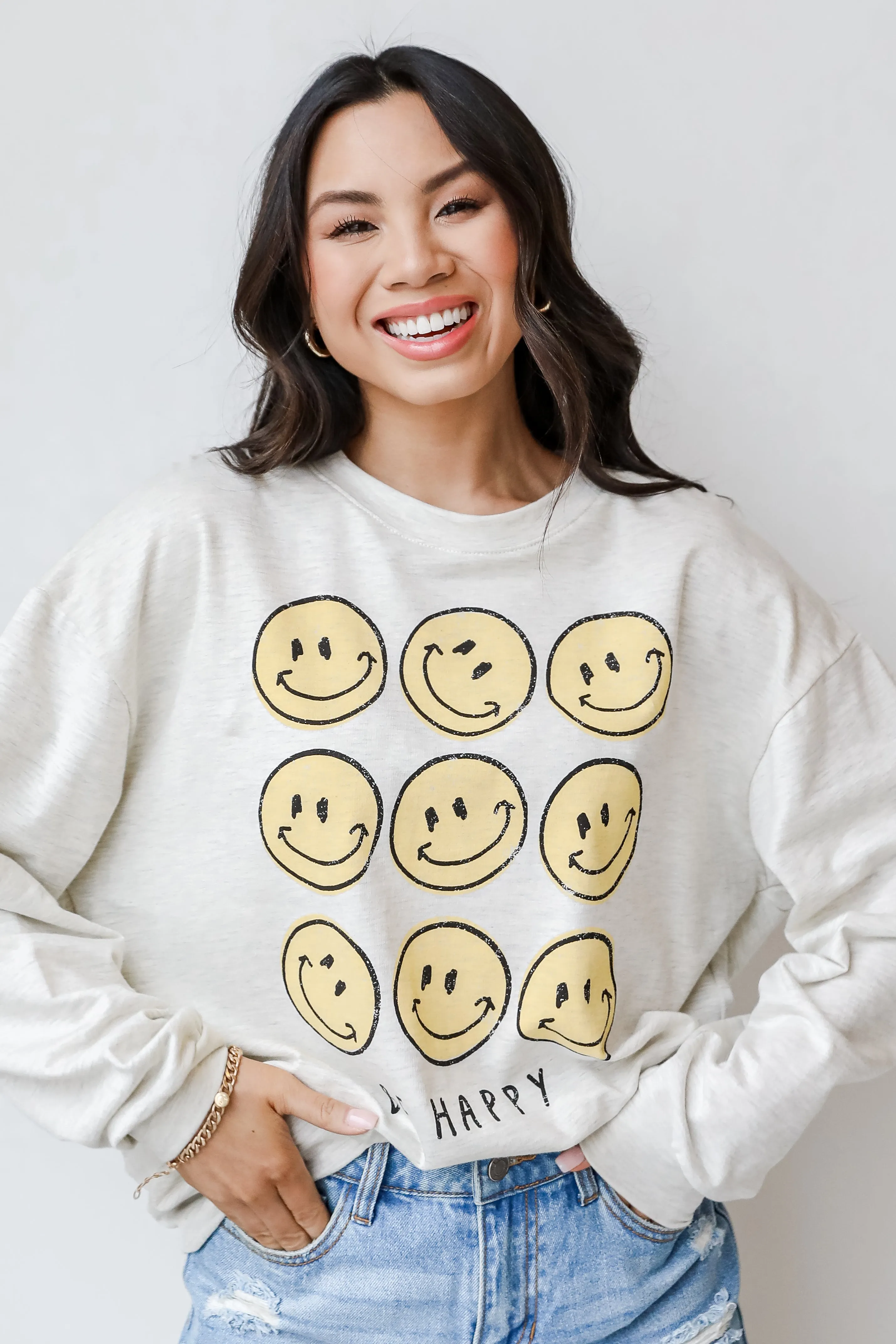 Be Happy Smiley Face Pullover