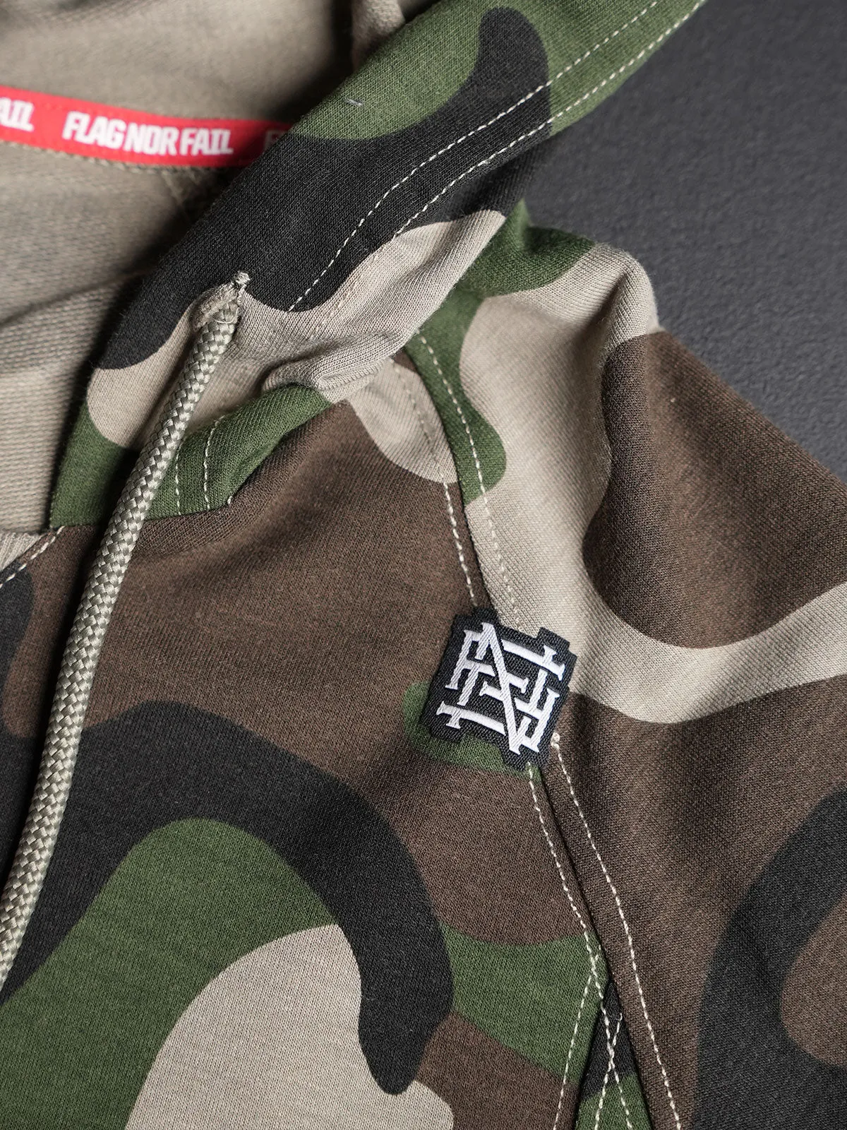 CORE PULLOVER - CAMO