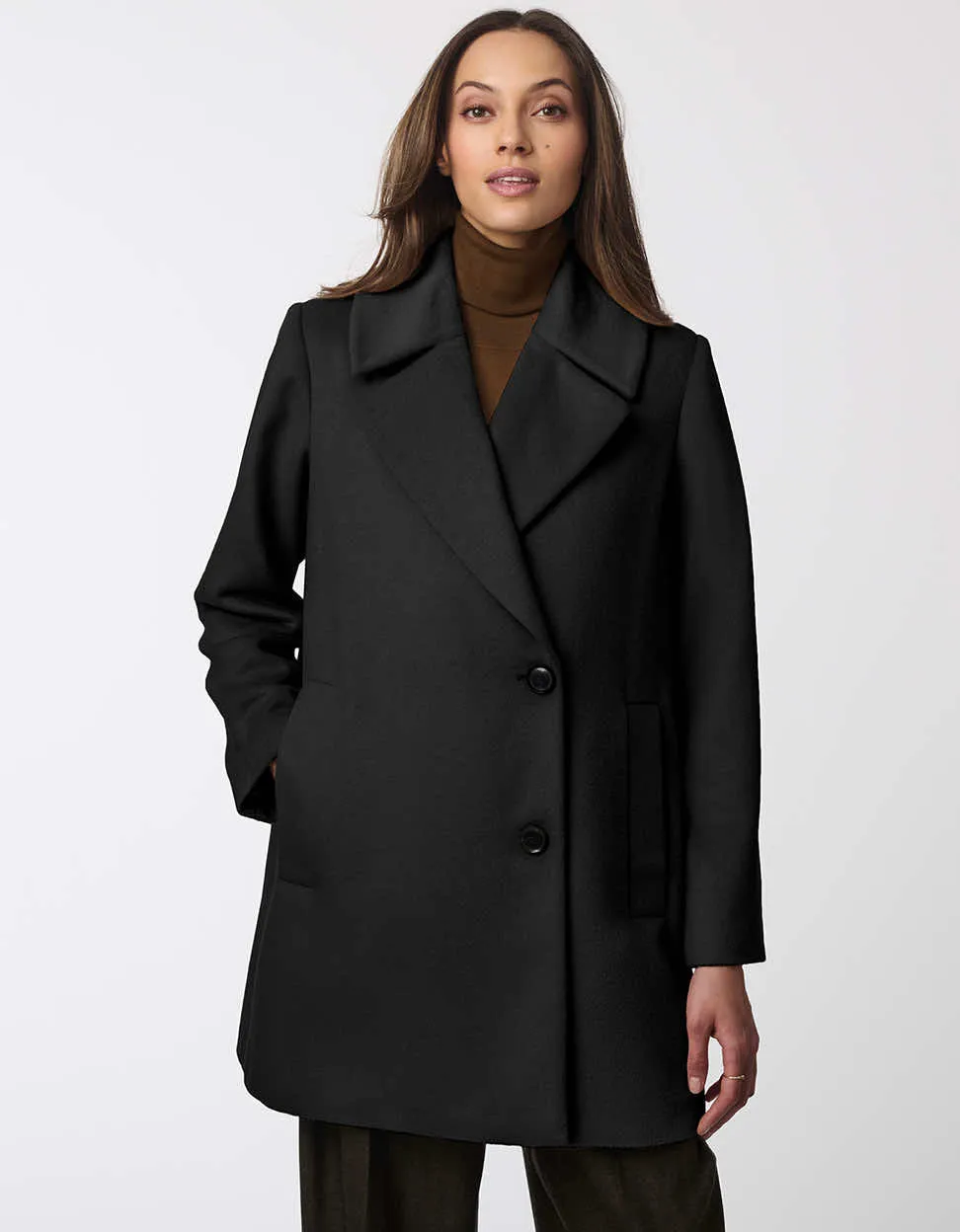 Grand Sleek Wool Coat